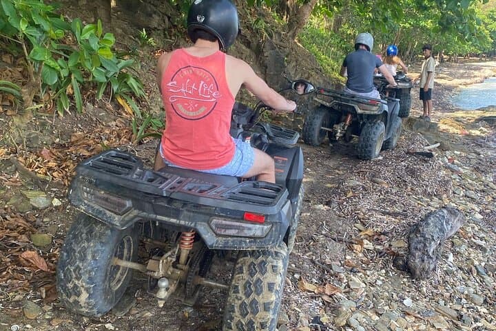 Roatán Private ATV Jungle Adventure with West Bay Beach Day Pass photo 5