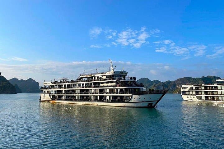 Lan Ha & Halong Bay 2D-1N Luxury Cruise from Hanoi (Rita Cruise) photo 3