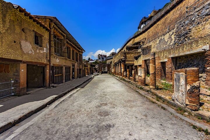 Naples City Pass: Museums, Pompeii & Naples Underground — 2–4 Day City Guide photo 4