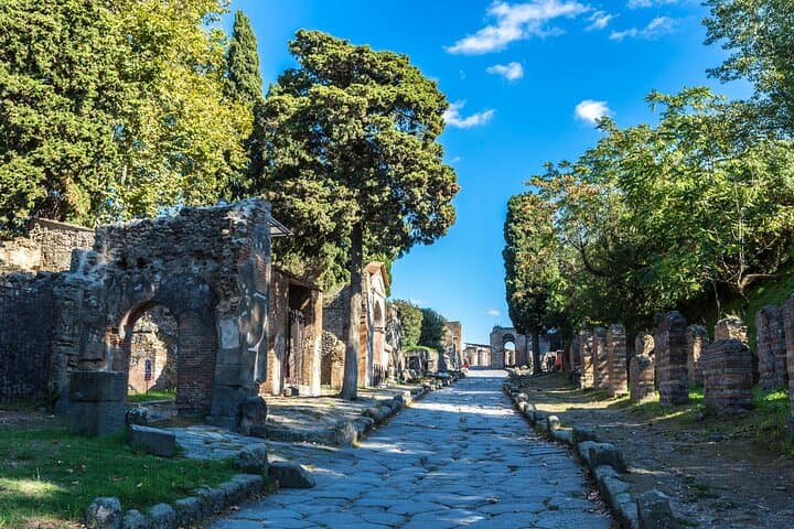 Naples City Pass: Museums, Pompeii & Naples Underground — 2–4 Day City Guide photo 3