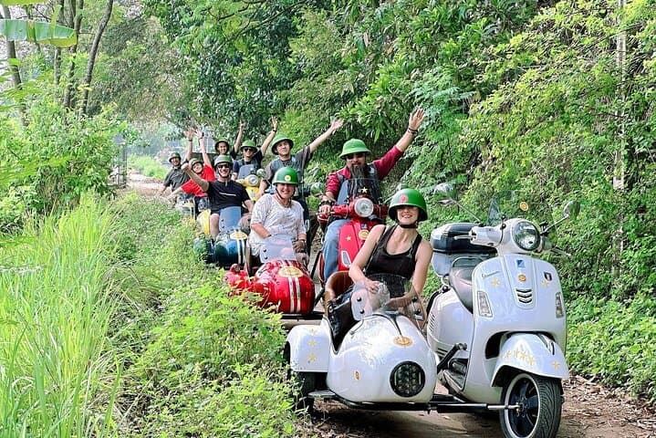 Hanoi Sidecar Tour: Countryside Food and Local Life Experience photo 5