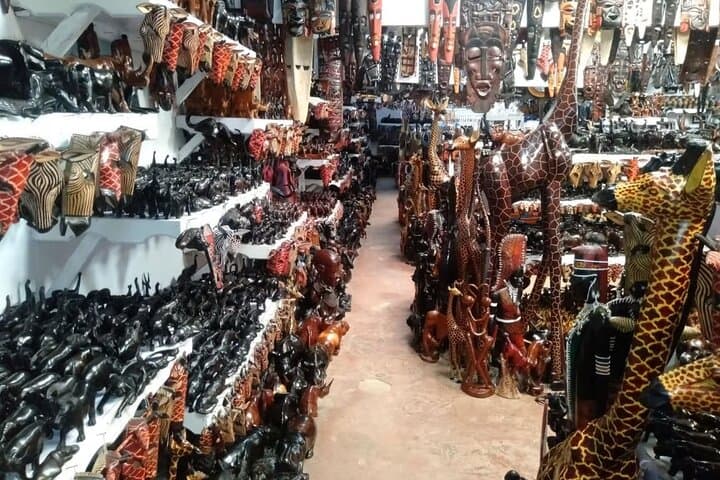 Nairobi Giraffe Centre, Karen Blixen & Kobe Beads Day Tour photo 5