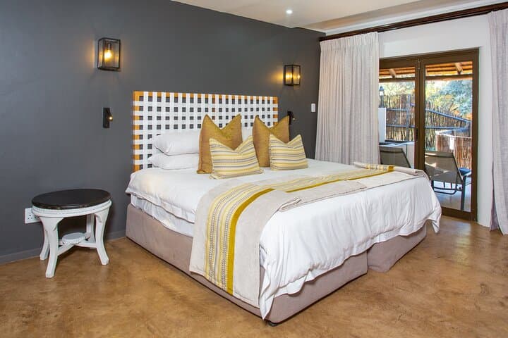3-Day Ivory Tree Game Lodge Safari: Big 5 & Luxury in Pilanesberg photo 6
