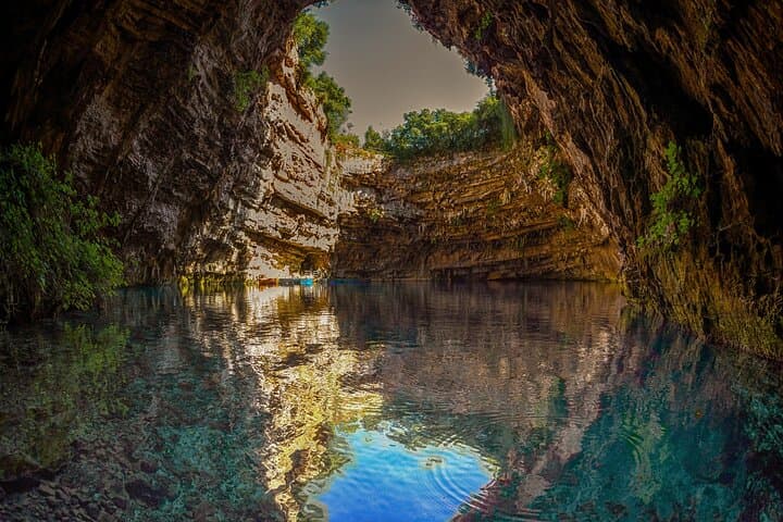 Kefalonia Highlights: Drogarati Cave, Melissani Lake & Myrtos Beach from Argostoli photo 2