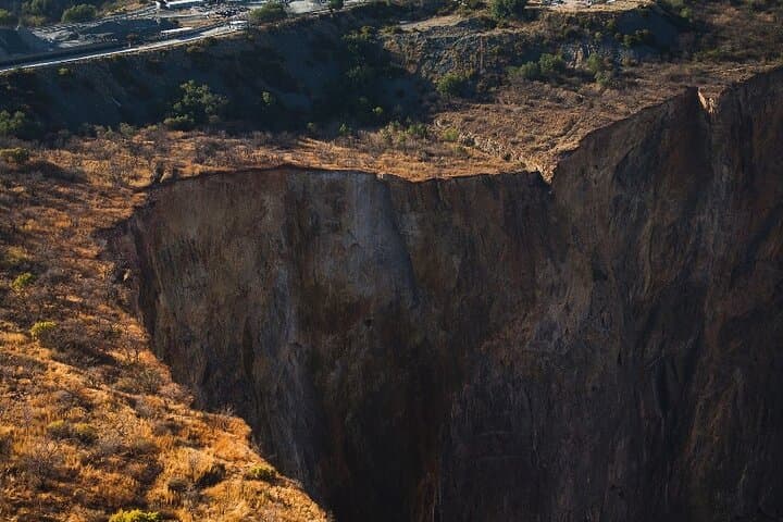 Cullinan Diamond Mine Tour: Explore the Legendary Cullinan Big Hole
