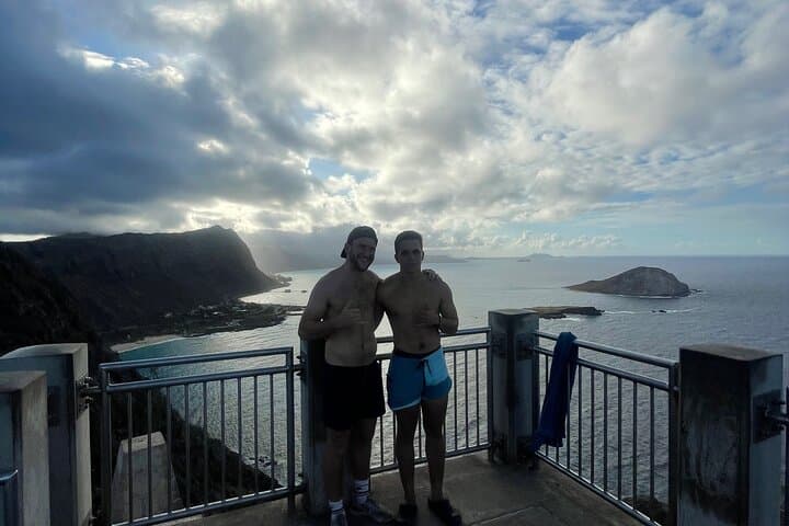 Makapuu Lighthouse Hike: Easy Paved Trail & Whale Watching on Oahu