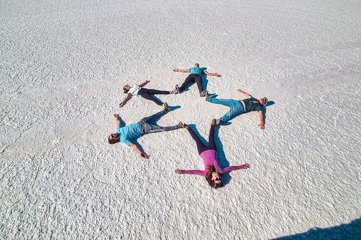 3-Day Red Lagoon & Uyuni Salt Flats: Guided Altiplano Adventure photo 2