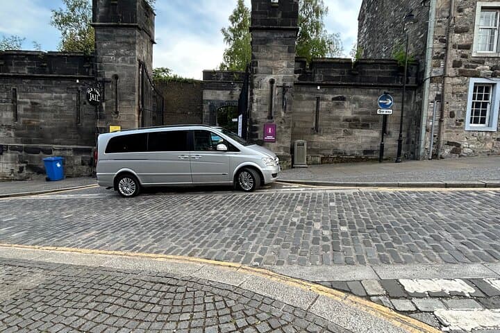 Shore Excursion from Greenock to Loch Lomond and Stirling Castle photo 6