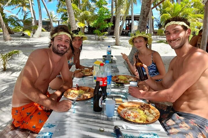 Blue Lagoon Rangiroa Eco‑Tour: Snorkel Avatoru & Secret Green Lagoon photo 2