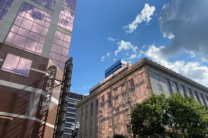 Portland Streetcar Loop: Pearl District, Slabtown & Waterfront Walking Tour photo 2
