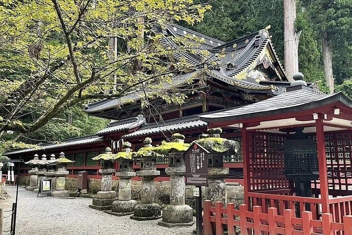 Nikko Legends Private Day Tour: Toshogu Shrine, Lake Chūzenji & Kegon Falls from Tokyo photo 3
