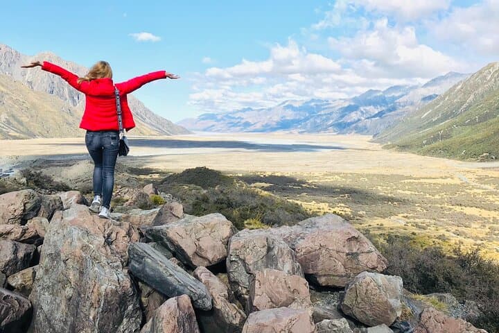 Mt Cook & Tasman Glacier Viewpoint: Small-Group Day Tour from Queenstown