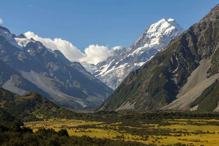 Queenstown to Christchurch via Mt Cook & Lake Tekapo: Small-Group Scenic Tour
