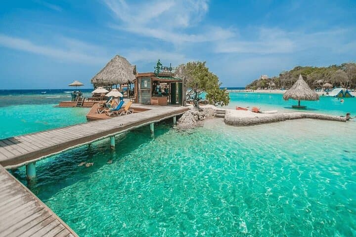 Roatan Private Island Day Pass: Snorkel, Kayak & Sandbar Packages photo 6