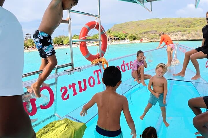 Private Clearboat Tour in Curaçao: Glass-Bottom Group Cruise to Cas Abao
