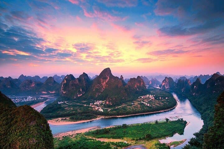Private Guilin Day Tour: Reed Flute Cave, Li River Raft & Impression Liu Sanjie photo 3