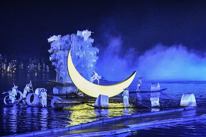 Private Guilin Day Tour: Reed Flute Cave, Li River Raft & Impression Liu Sanjie photo 5