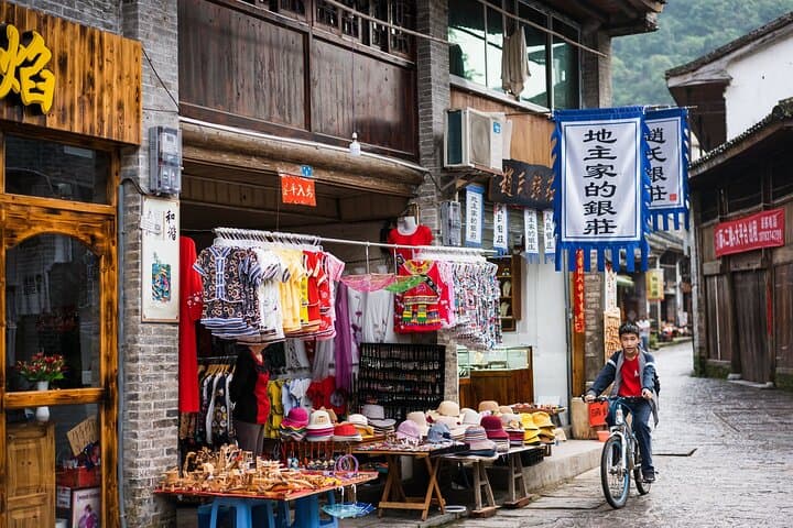 Private Guilin Day Tour: Reed Flute Cave, Li River Raft & Impression Liu Sanjie photo 6