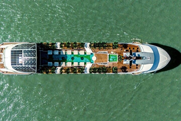 Dolphin Luxury Day Cruise Ha Long Bay: Modern Luxury and Limestone Caves photo 2