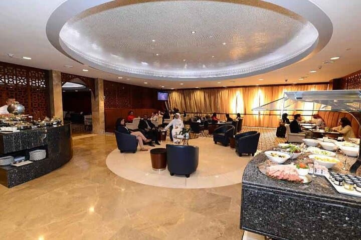 Pearl Lounge Abu Dhabi: 24-Hour Terminal 1 Lounge with Buffet & Showers photo 3