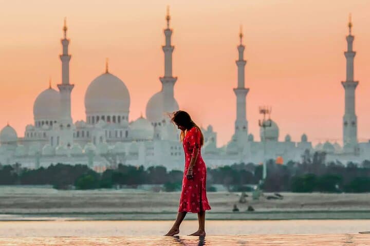 Private Abu Dhabi Layover City Tour: Sheikh Zayed Mosque, Corniche & Yas photo 3
