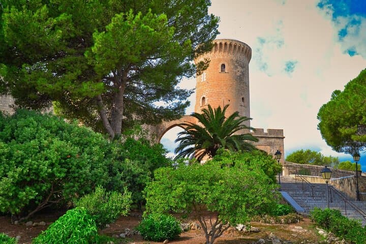 Palma de Mallorca Quest: Bellver Castle Prison Break Self-Guided City Game photo 3