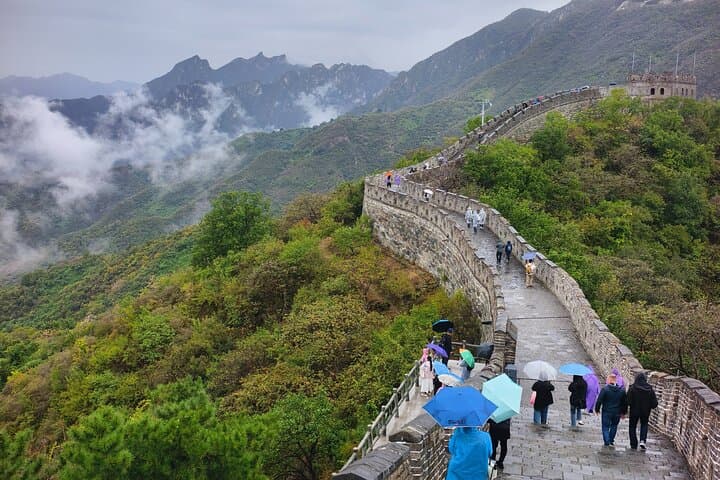 Private Transfer and Visit: Daxing Airport to Mutianyu Great Wall
