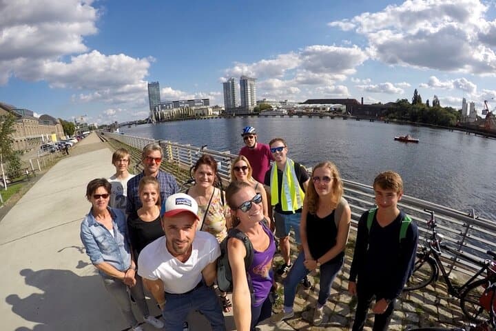 Explore Kreuzberg: 3-Hour Alternative Berlin Bike Tour photo 5