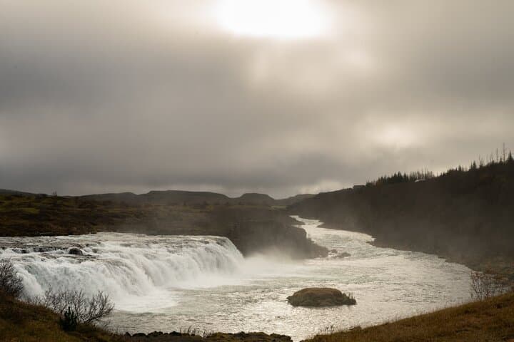 Golden Circle Day Tour: Thingvellir, Gullfoss, Strokkur and Raufarhólshellir Lava Tunnel