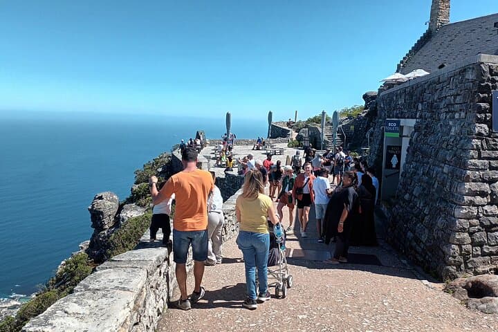 Table Mountain Fast-Track: Skip-the-Line Cable Car to Cape Town's Summit photo 5