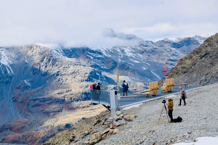Diavolezza Peak Lunch and Bernina Red Train from Milan photo 5