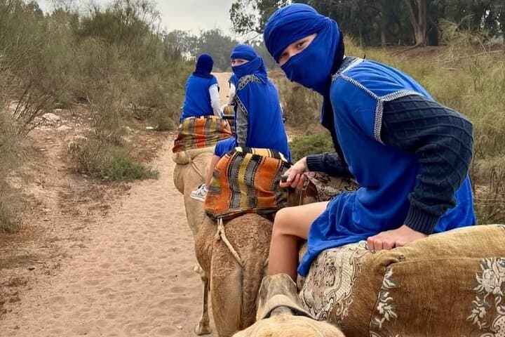 Agadir Camel Ride: Lakefront Forest Trek with Traditional Outfits