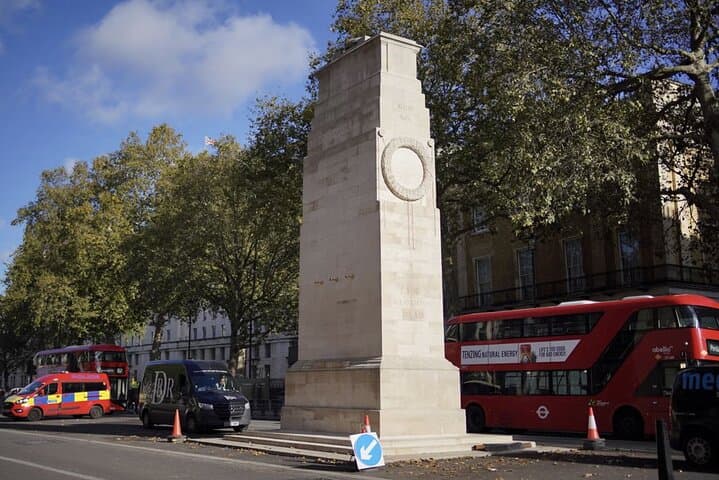 Walk Westminster: Parliament, Abbey and No.10 with St James's Park Lunch photo 6