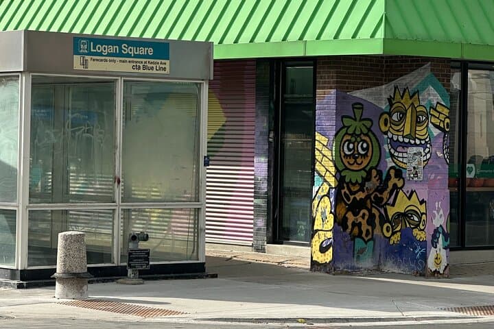 logan-square-walking-tour-local-guided-neighborhood-experience photo 3