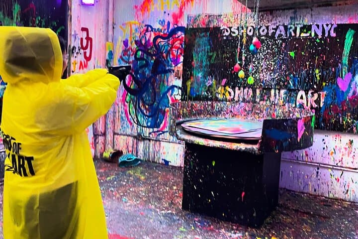 Private Art Boom: Paint-Splatter Spin Art Experience in New York City photo 3