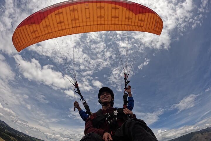 Paragliding Over Medellín: Tandem Flights from San Félix with Valley & Waterfall Views photo 2