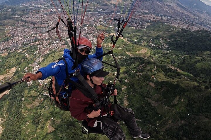 Paragliding Over Medellín: Tandem Flights from San Félix with Valley & Waterfall Views photo 4