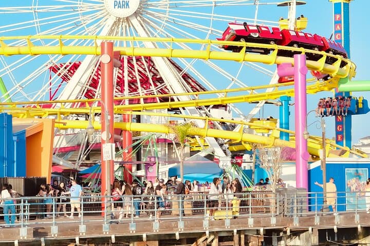 Explore Los Angeles in Style: The Ultimate Cybertruck Tour photo 6