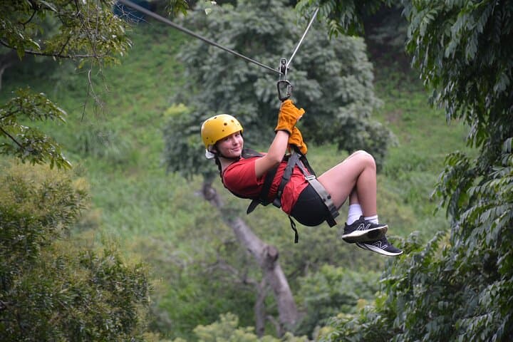 Private 9‑Cable Zipline Tour in Papagayo — Costa India Canopy Experience photo 3