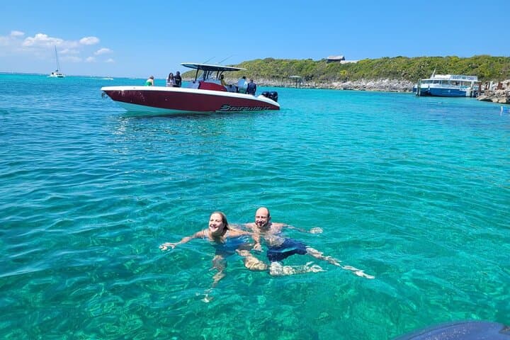Custom Luxury Nassau Boat Charter with Photographer — Snorkel, Reefs & Wildlife