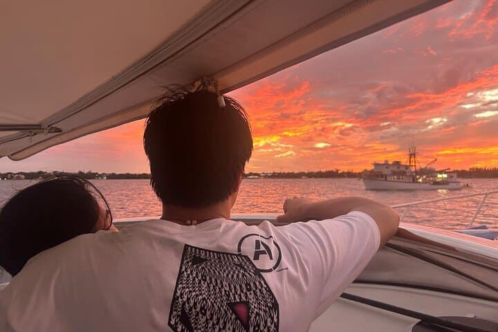 Custom Luxury Nassau Boat Charter with Photographer — Snorkel, Reefs & Wildlife photo 6