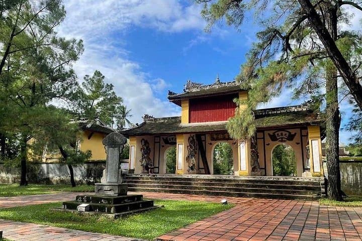 Central Vietnam in 5 Days: Da Nang, Hoi An & Hue Highlights photo 2