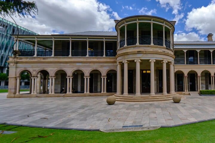 Brisbane River City Walking Tour — History, Culture & South Bank Stroll photo 5