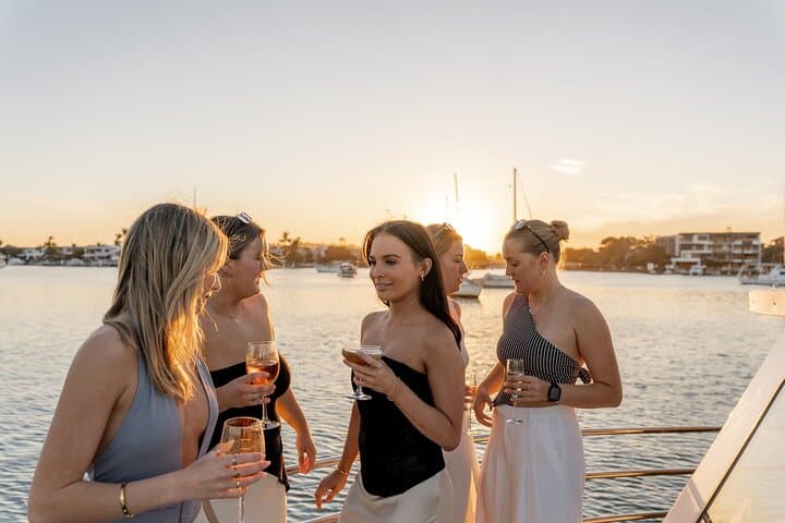 Sunset Cruise Mooloolaba: 90-Minute River, Harbour & Seafood Evening photo 4