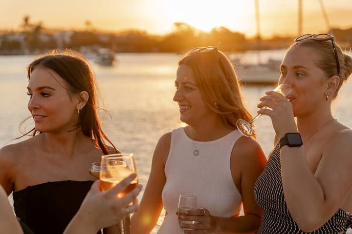 Sunset Cruise Mooloolaba: 90-Minute River, Harbour & Seafood Evening photo 2