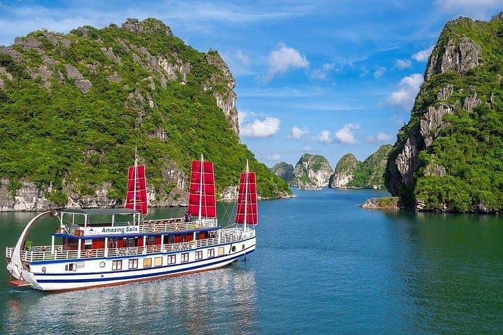 Bai Tu Long Day Cruise & Kayak: Halong Bay Karsts, Caves and Floating Village photo 4