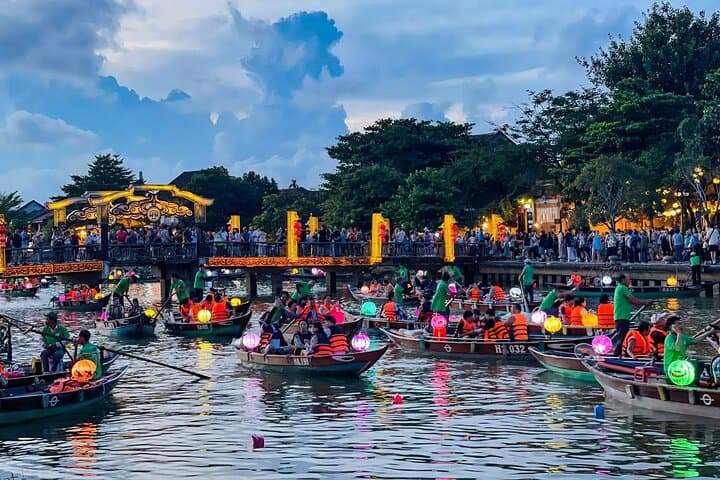 Hoi An Coconut Basket Boat and Lantern River Tour — Cam Thanh to Hoai River Evening Cruise photo 1