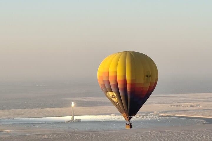Sunrise Hot Air Balloon Over Dubai Desert — 40–70 Minute Flight & Wildlife Views photo 3