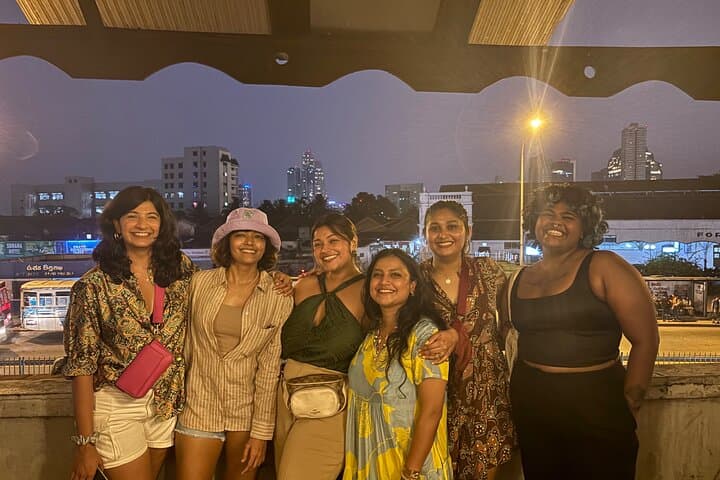 Dodgy Bar Tour in Colombo: Pettah After-Dark Crawl & Local Spirits photo 5