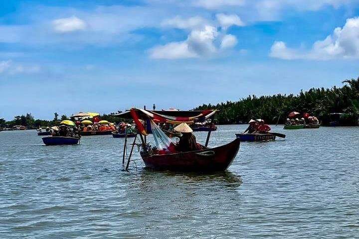 Hoi An Coconut Basket Boat and Lantern River Tour — Cam Thanh to Hoai River Evening Cruise photo 3